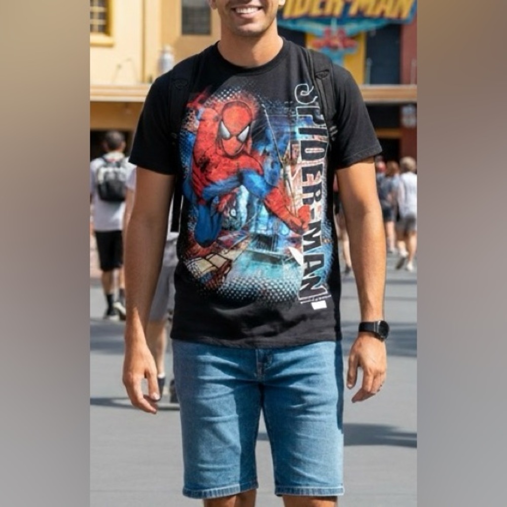 Universal Studios Spider-Man Medium T-Shirt